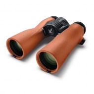 K25_NL_Pure_10x42_BurntOrange_01_Lead_59x45cm_CMYK-1